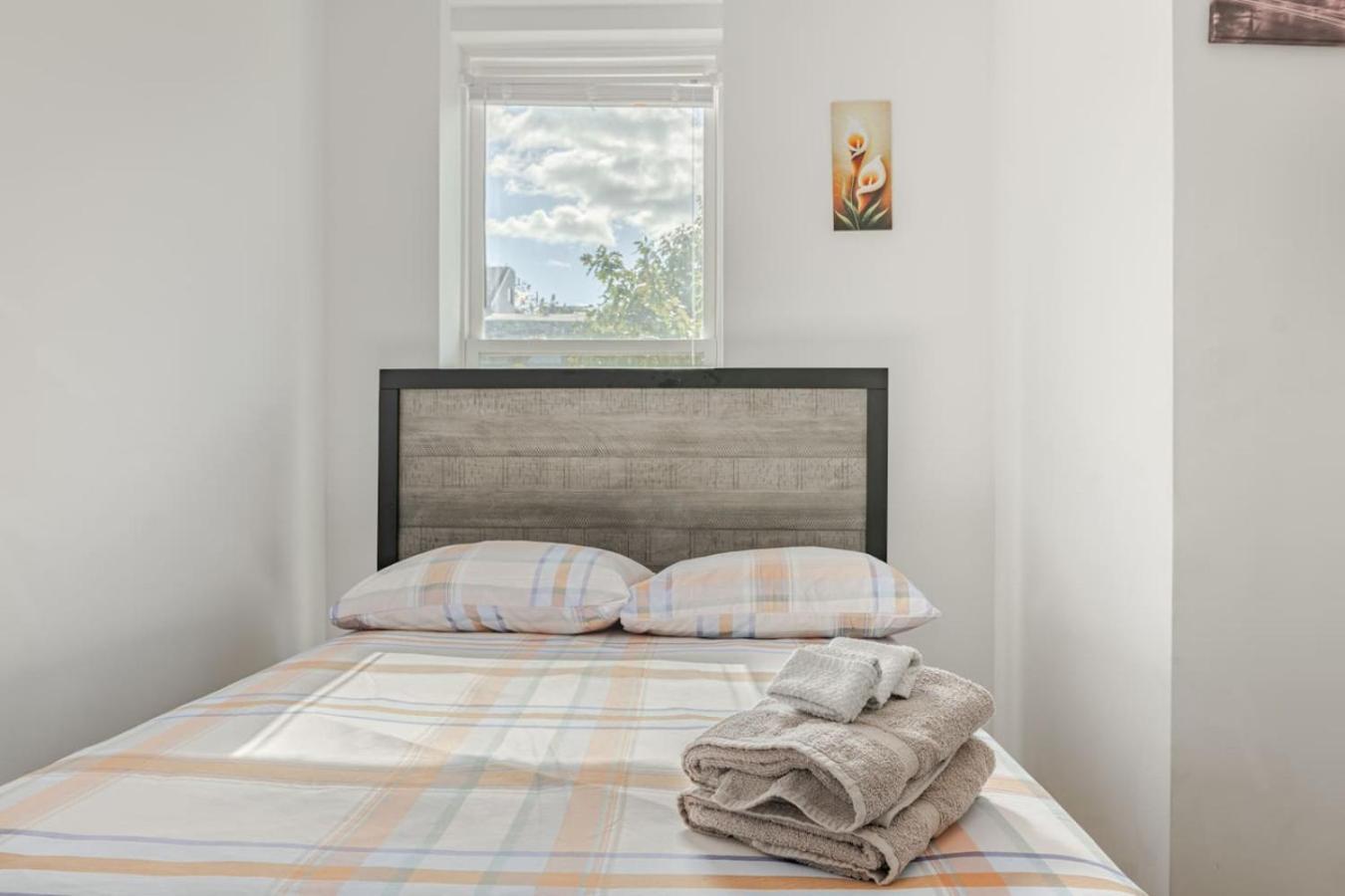 Apartment Sleek And New 3br Brooklyn Only 10 Min To Manhattan *