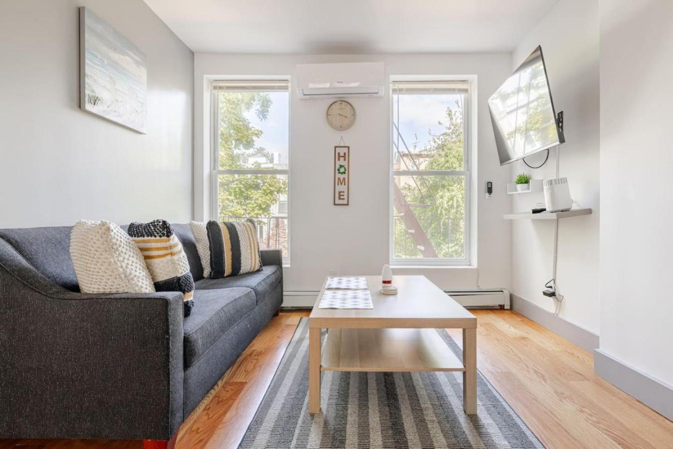 Sleek And New 3br Brooklyn Only 10 Min To Manhattan *