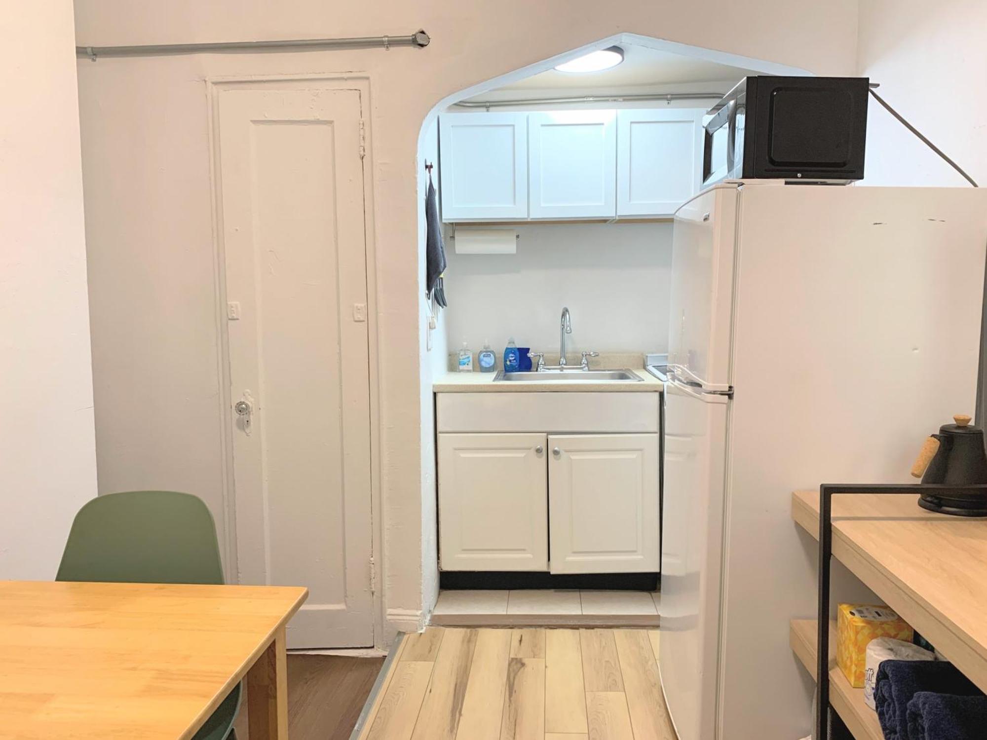 Chelsea Studio-shared Bathroom With Kitchen Twin Bunk Bed *