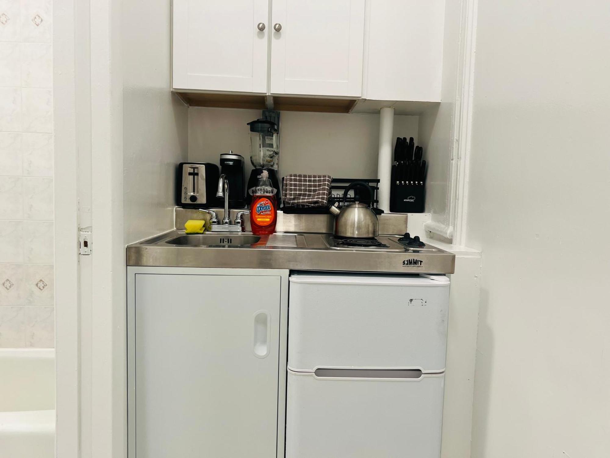 Apartment 2bd-2ba Theater District