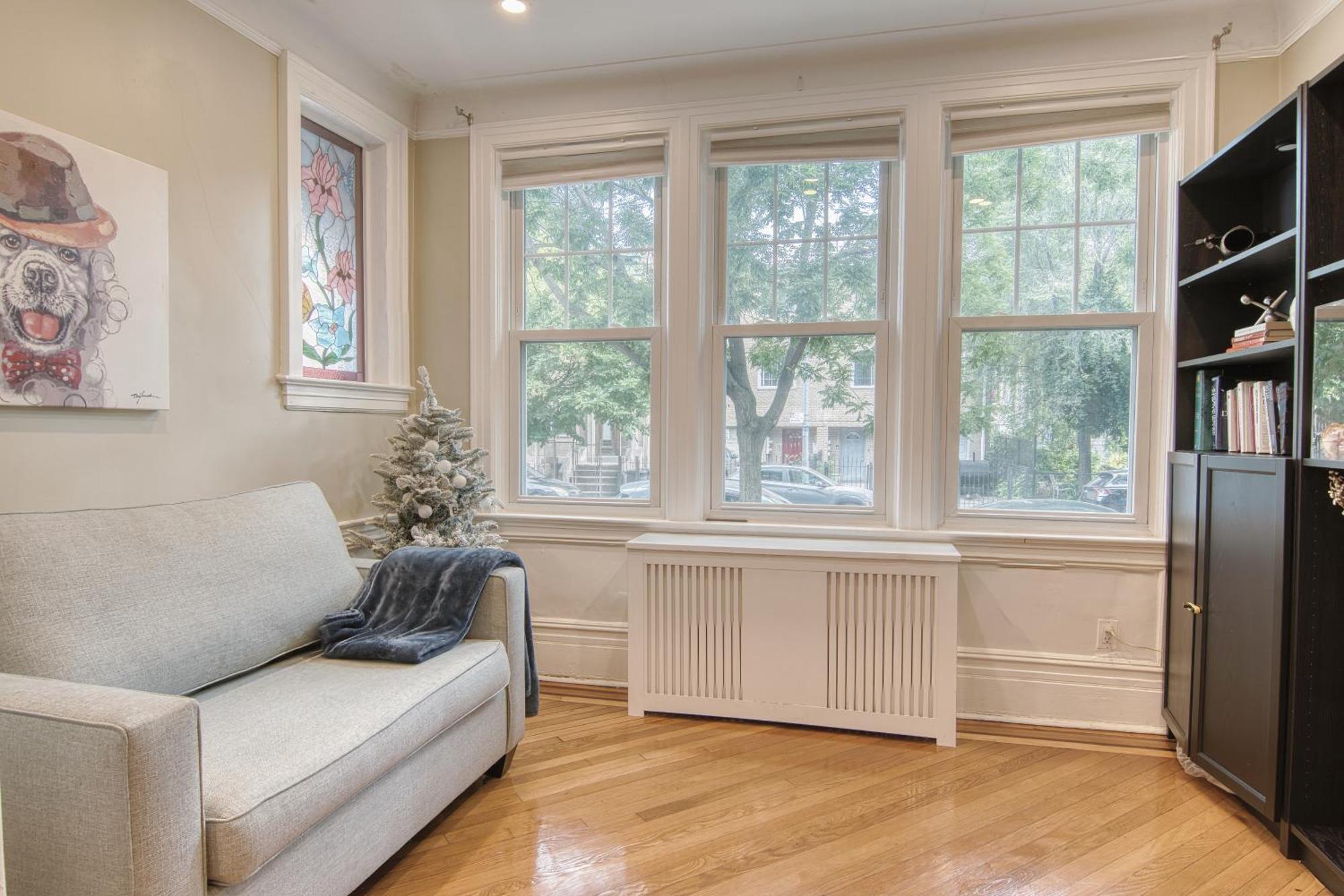 Prime Location, King Beds, Outdoor Space, Bbq Grill, Free Parking, Wifi, Luxe