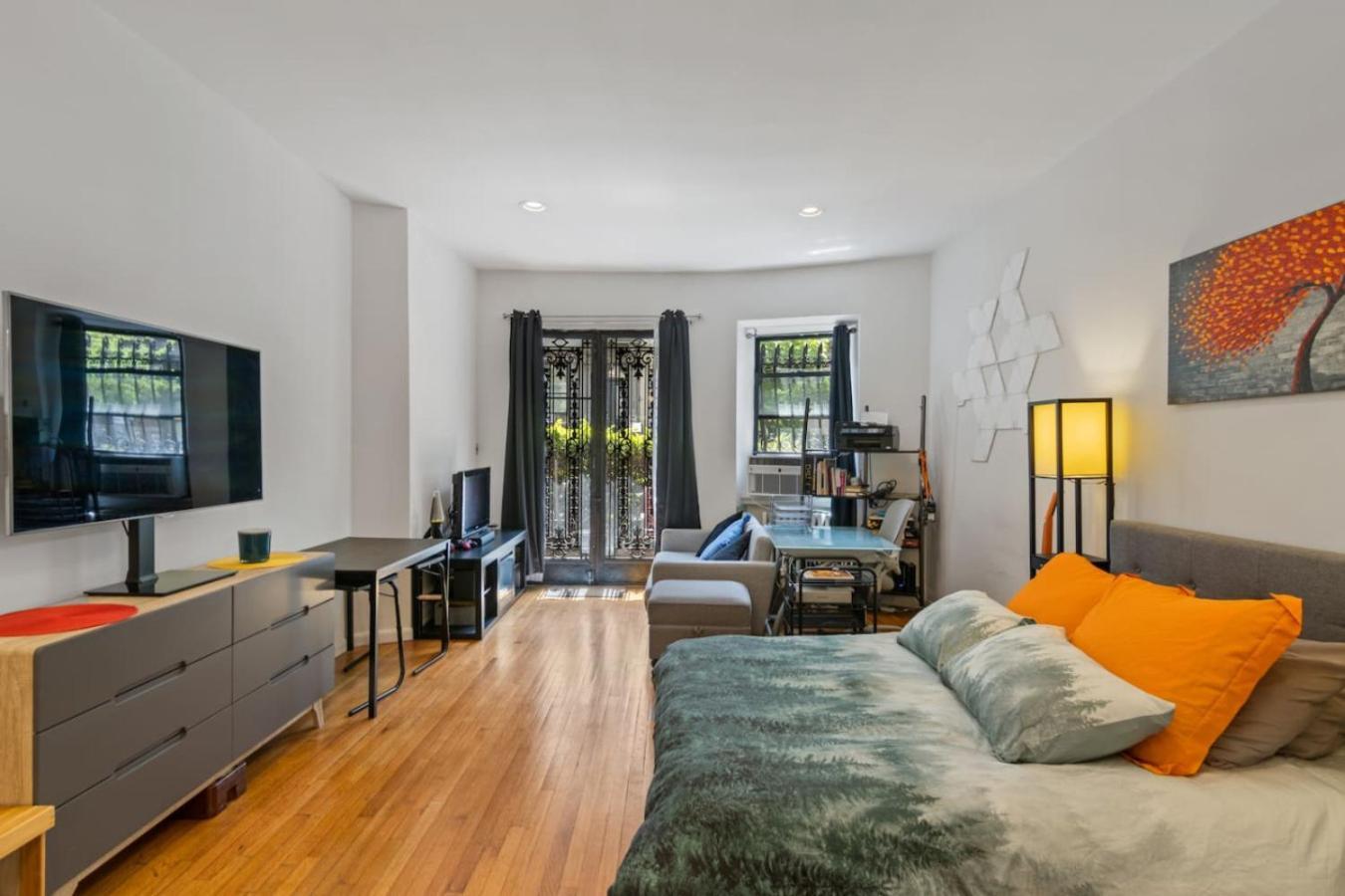Stylish In Park Location Ever Apartment New York
