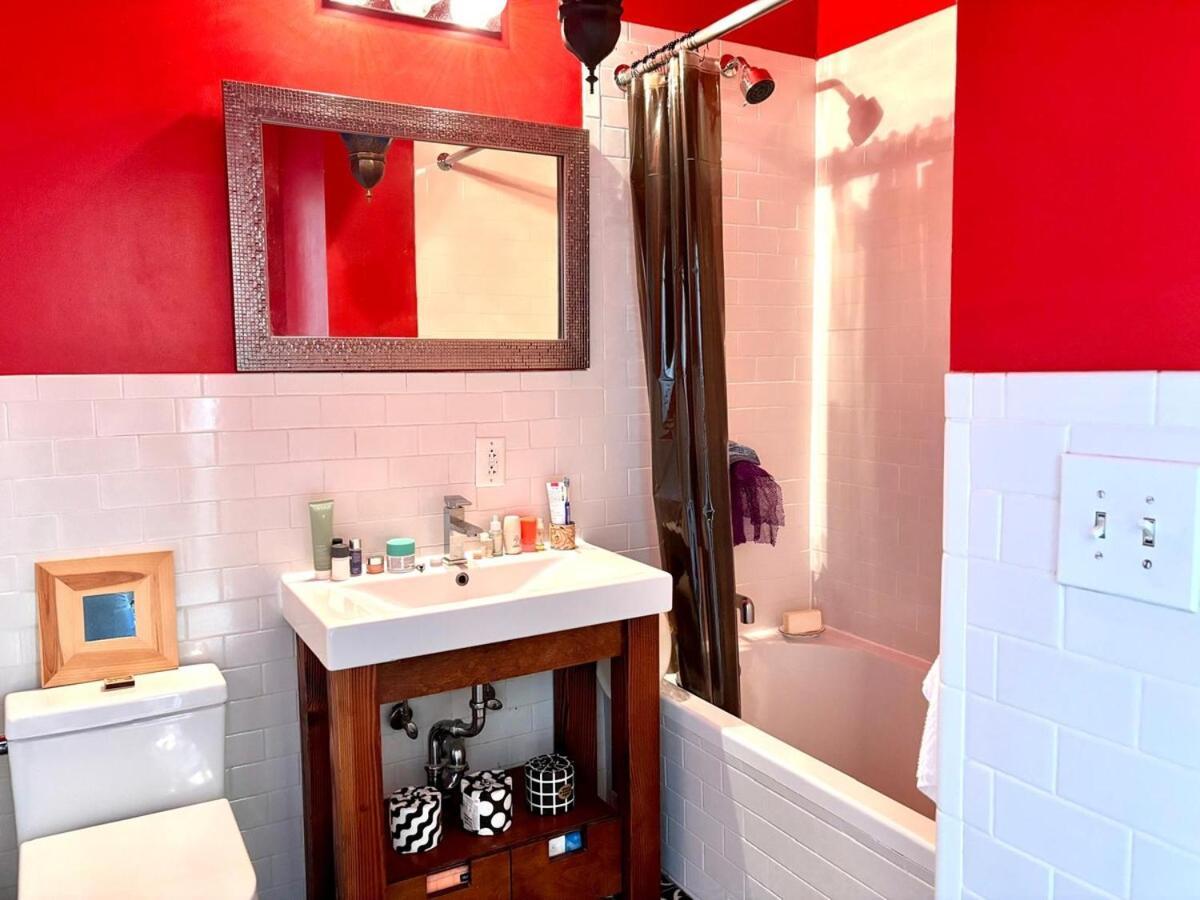 Appartement Private Spacious With 2 Bedrooms 2 Bathroomss And A Deck