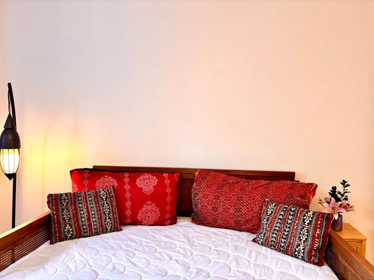 Apartment Private Spacious With 2 Bedrooms 2 Bathroomss And A Deck