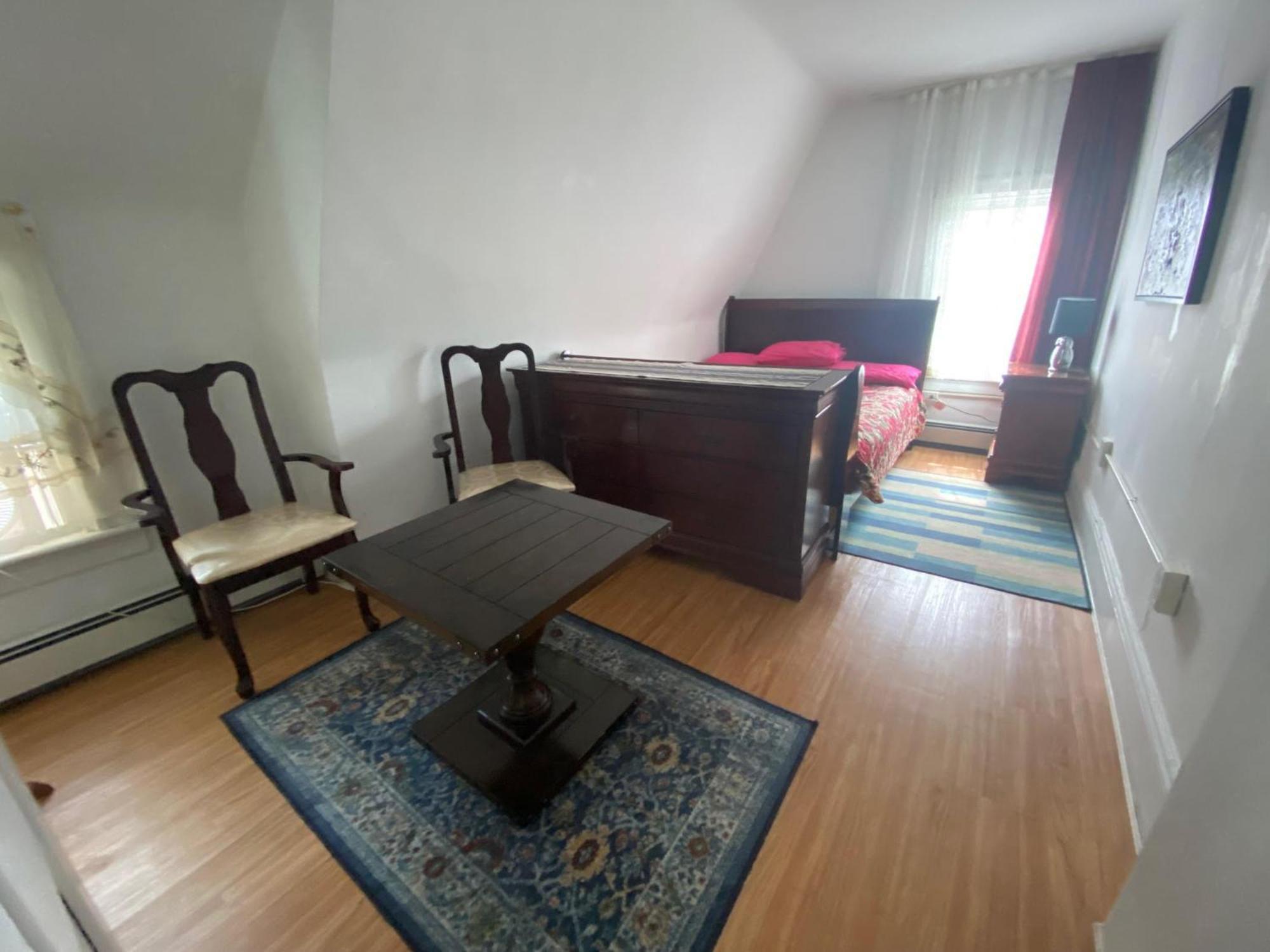 Homestay Classical American House *