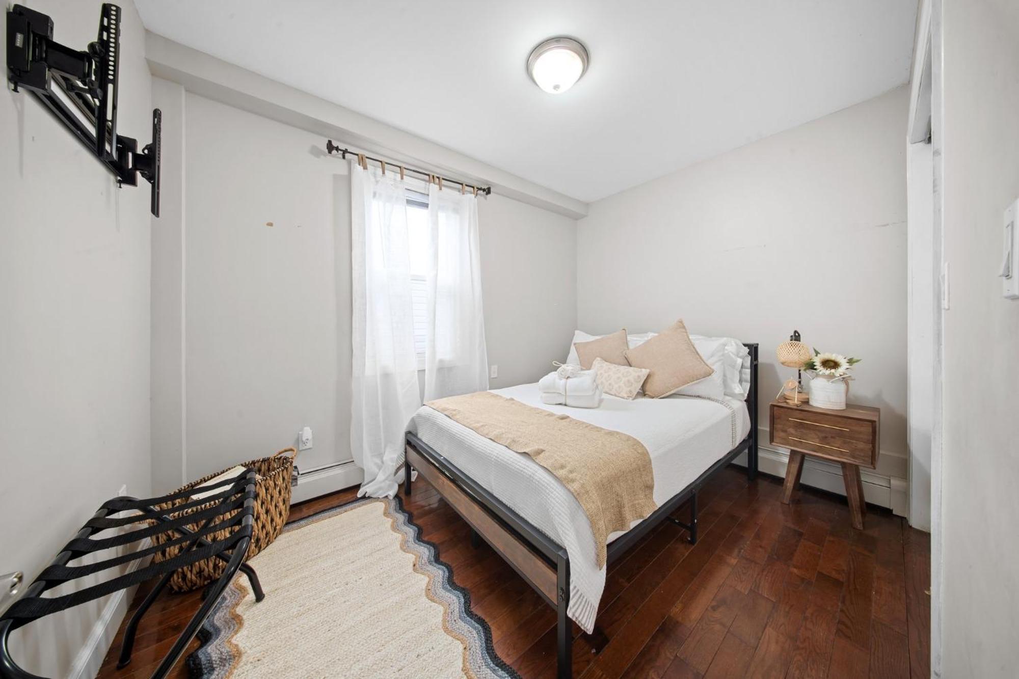 One Bedroom Near Jfk Airport!