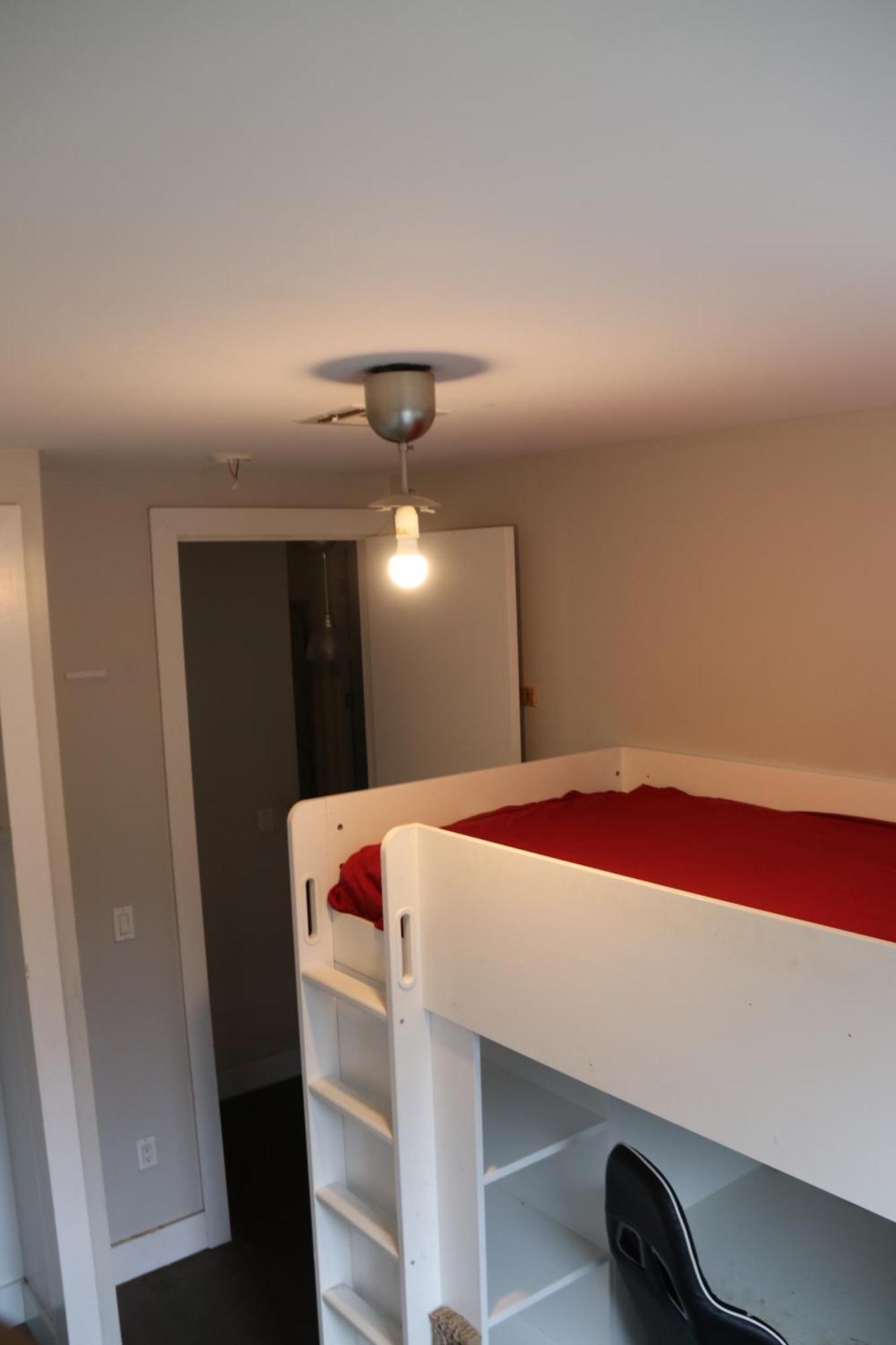 Apartment Guest Comes 1st New York