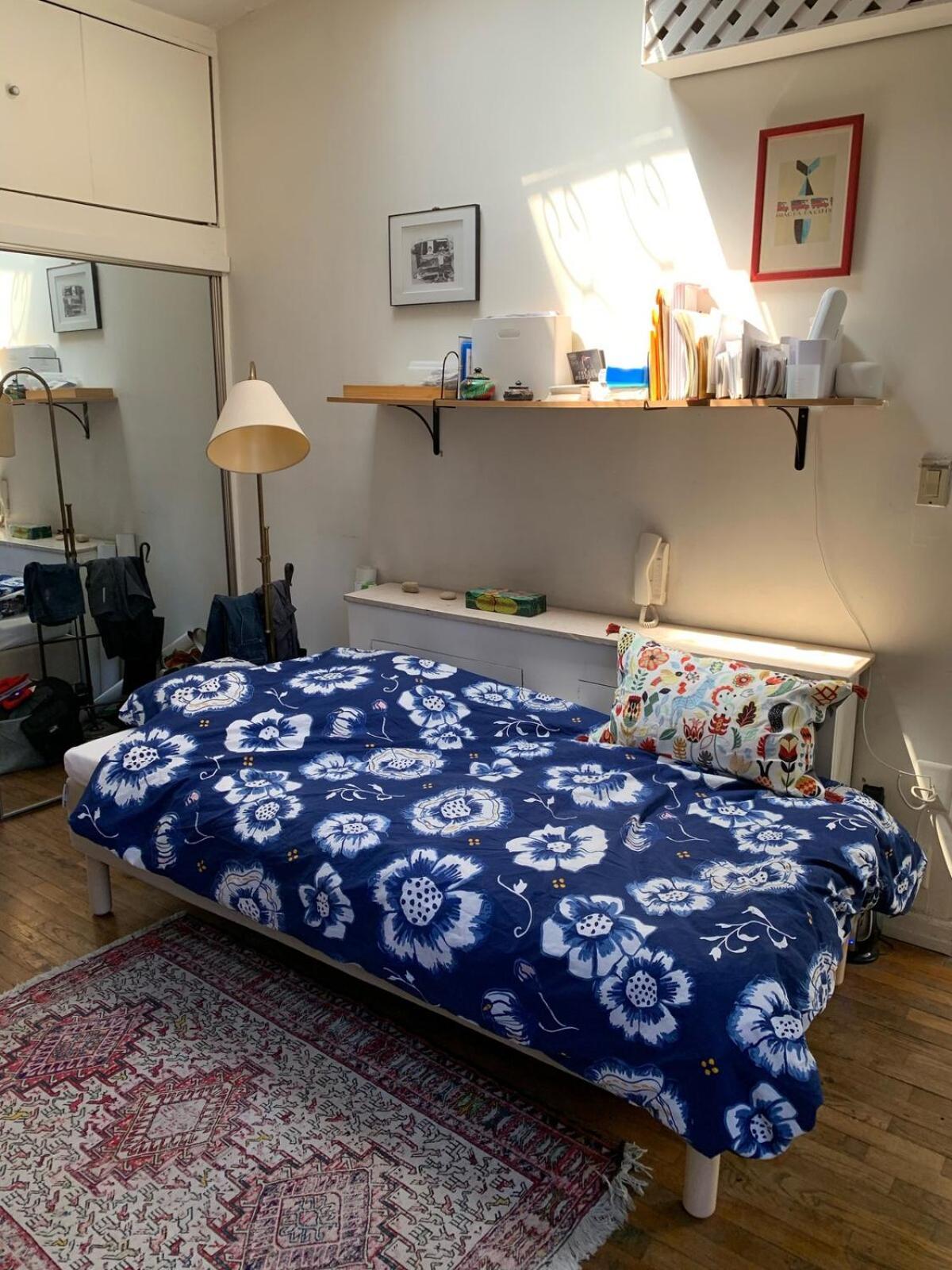 Airy Brownstone Penthouse Duplex Near Park