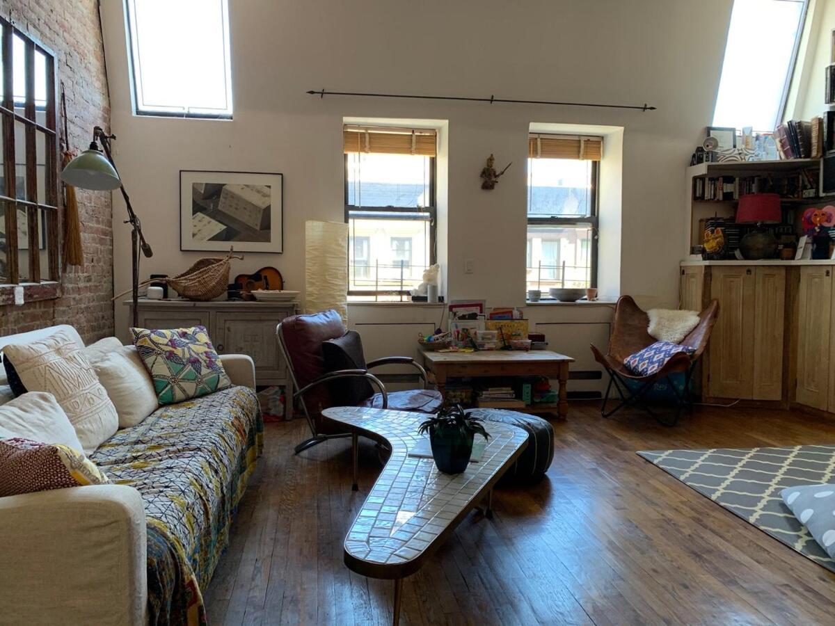 Apartment Airy Brownstone Penthouse Duplex Near Park *