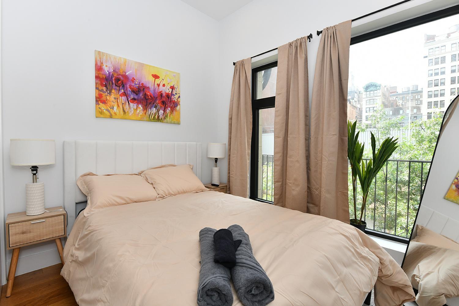 Boho Rustic Escape With Masssive Terrace In Midtown Apartment *