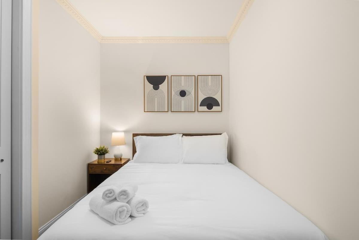 Stylish East Side Escape Steps From Fun Apartment New York