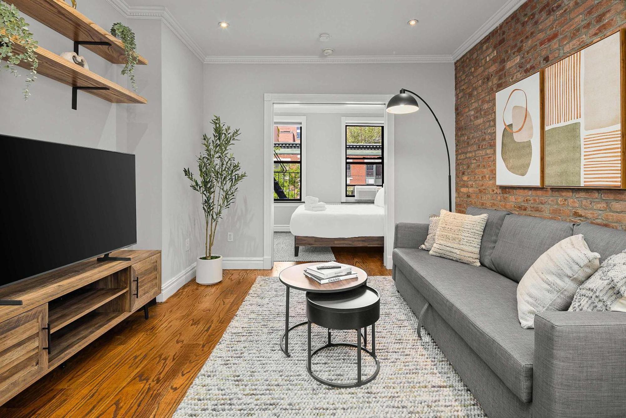 Chic Nyc Escape In Vibrant Downtown *