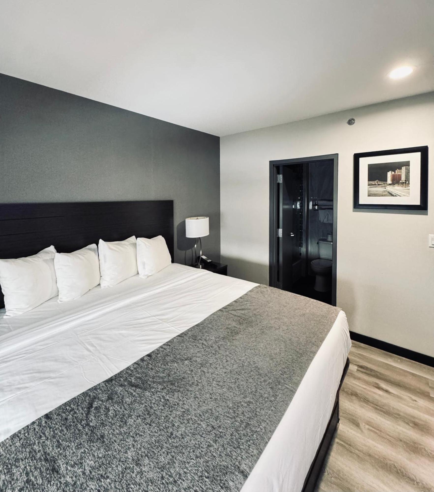 Hotel Capital Long Island 4*