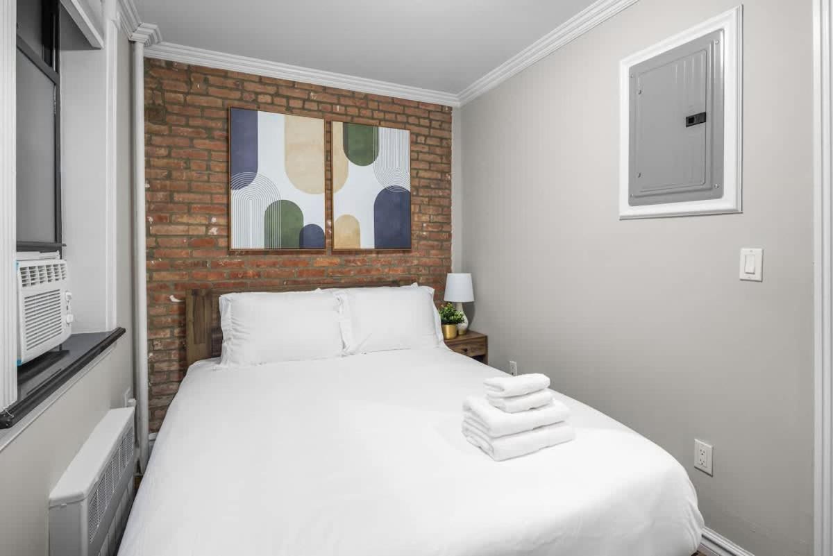 Trendy East Village Escape Apartment New York