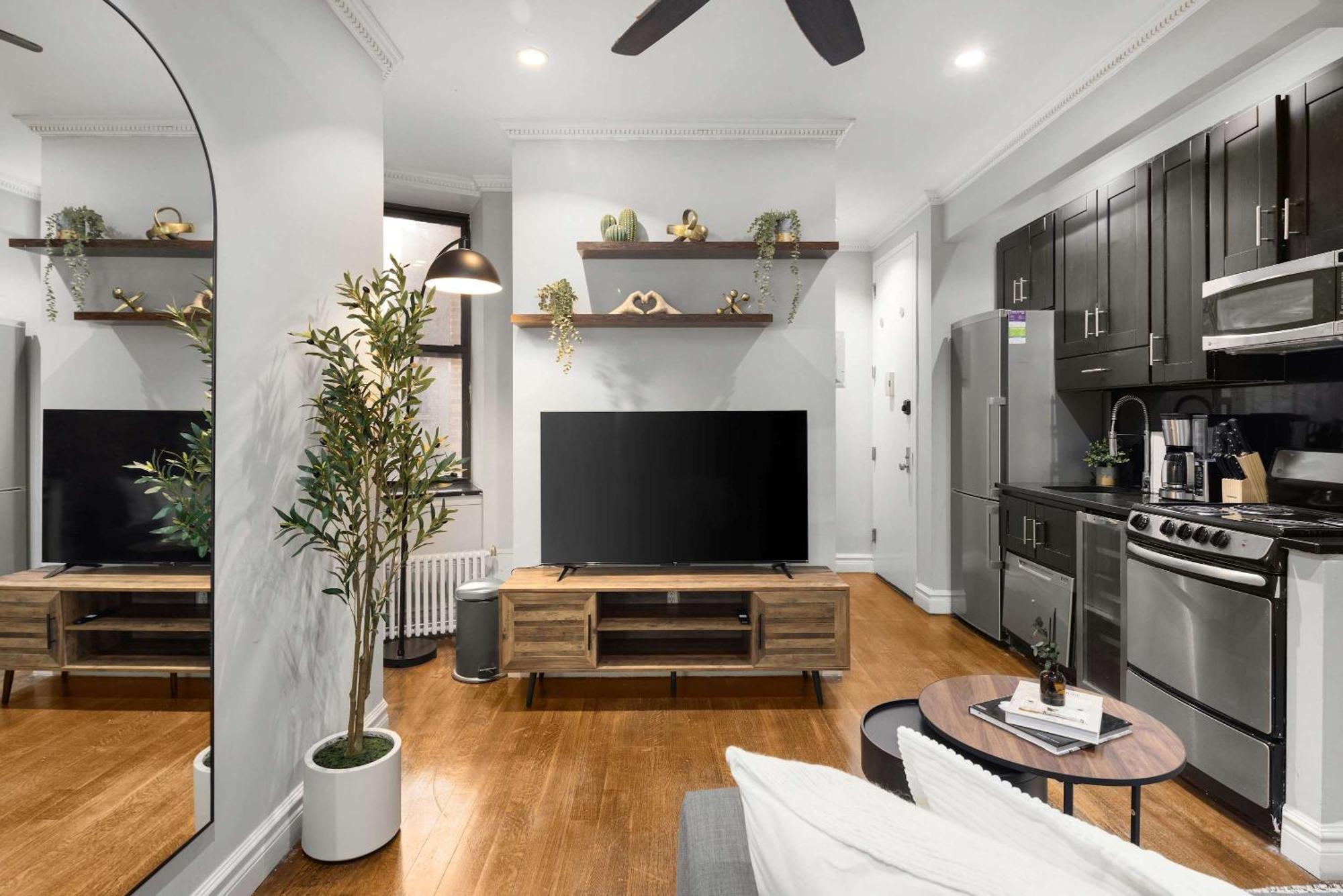 Stylish Midtown East Escape Near It New York