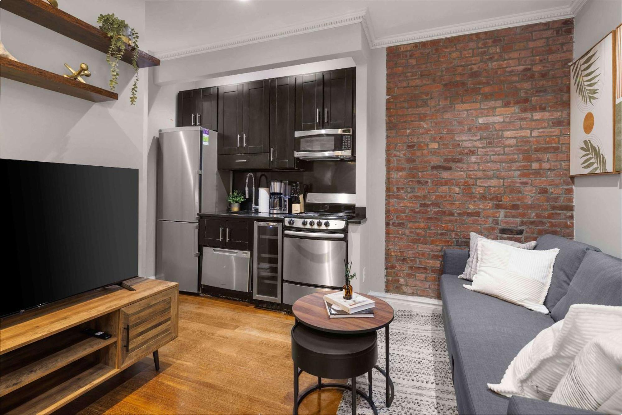 Stylish Midtown East Escape Near It