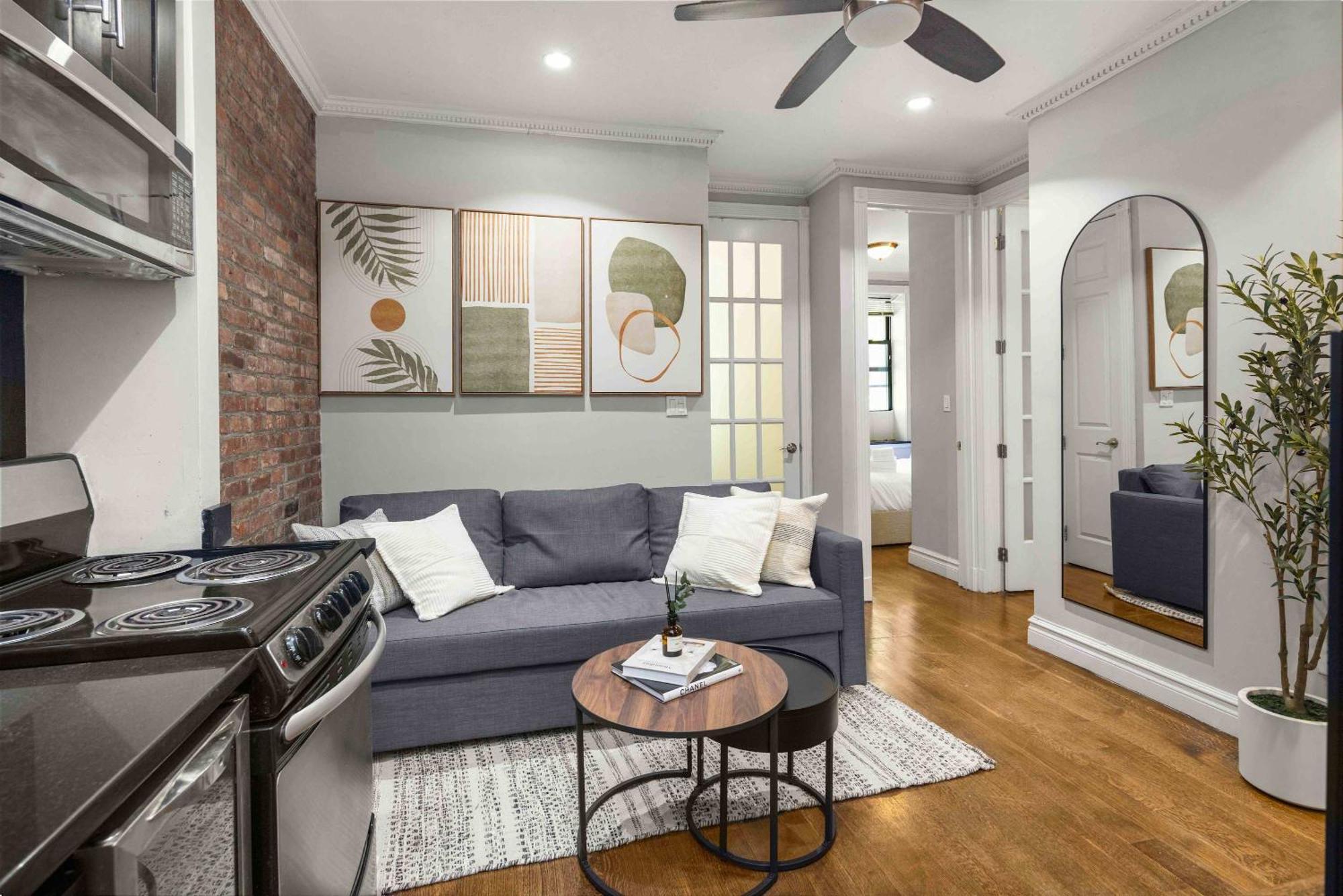 Apartment Stylish Midtown East Escape Near It