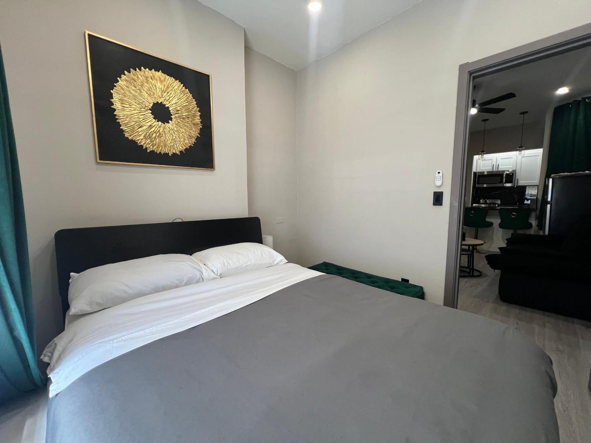 The Midtown Marquee Apartment *