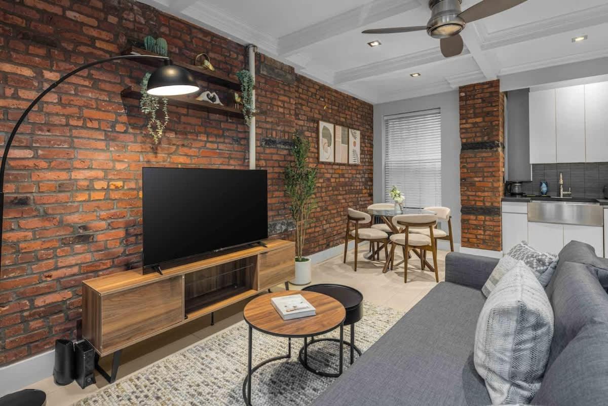 Bold Nyc In Fashionable Nolita