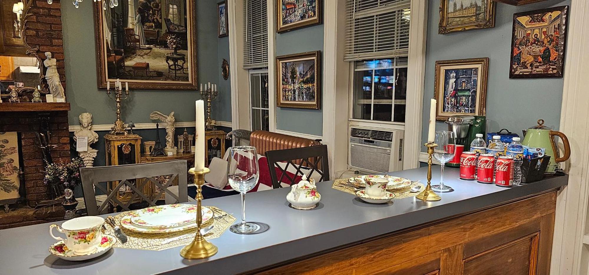 Luxurious At Colonial Townhouse *