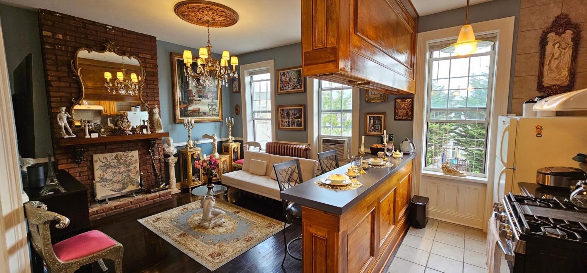 Apartment Luxurious At Colonial Townhouse