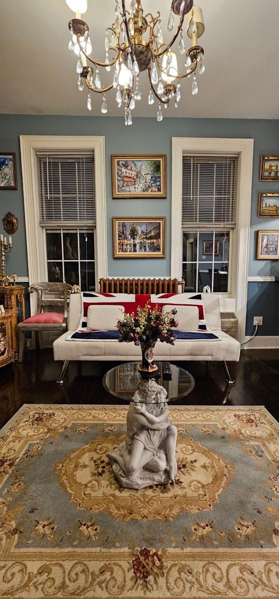 Apartment Luxurious At Colonial Townhouse