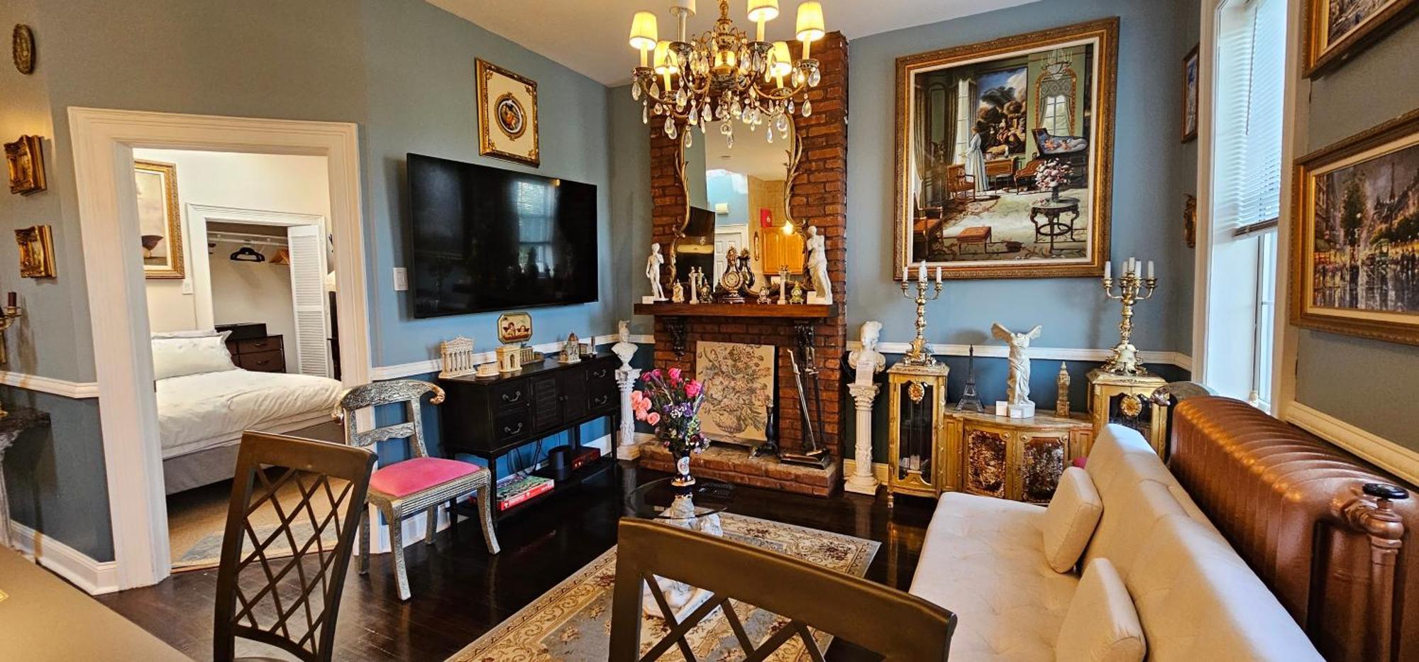 Apartment Luxurious At Colonial Townhouse