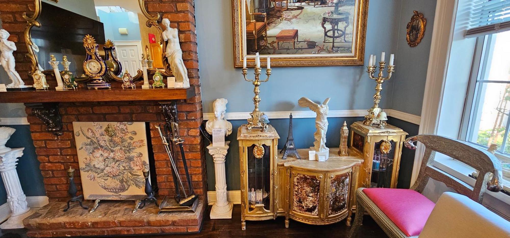 Luxurious At Colonial Townhouse *