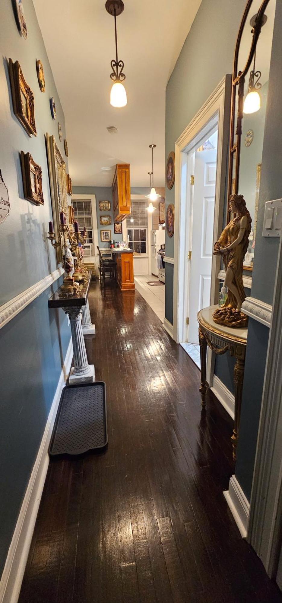 Luxurious At Colonial Townhouse Apartment New York