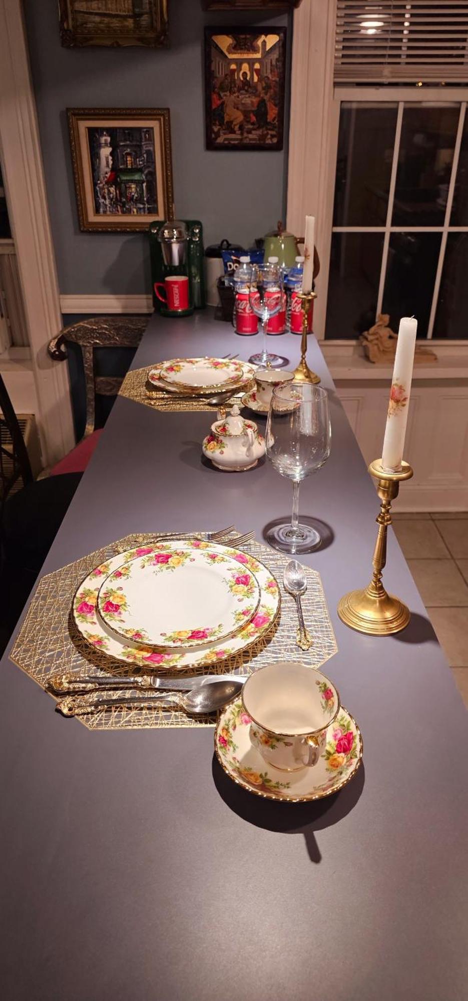 Luxurious At Colonial Townhouse Apartment