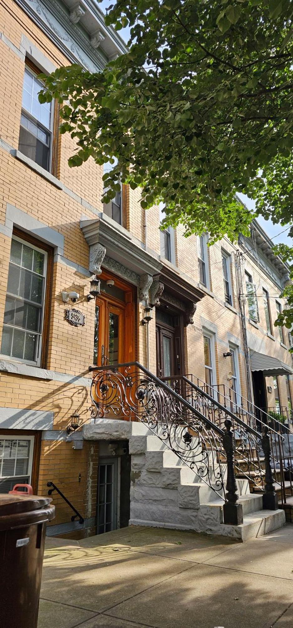 Apartment Luxurious At Colonial Townhouse New York