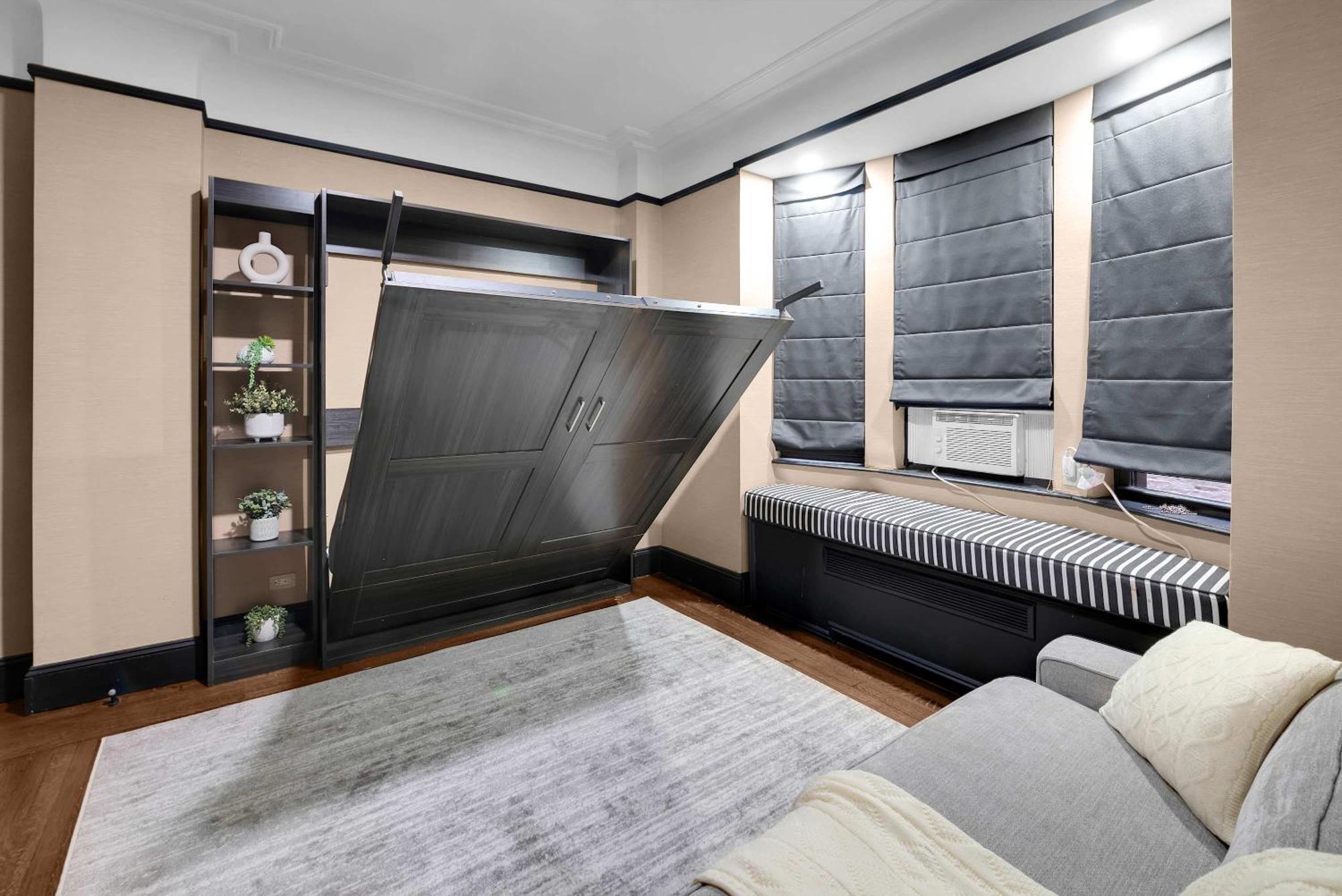 Apartment Stylish 2br In The Heart Of The With Gym New York