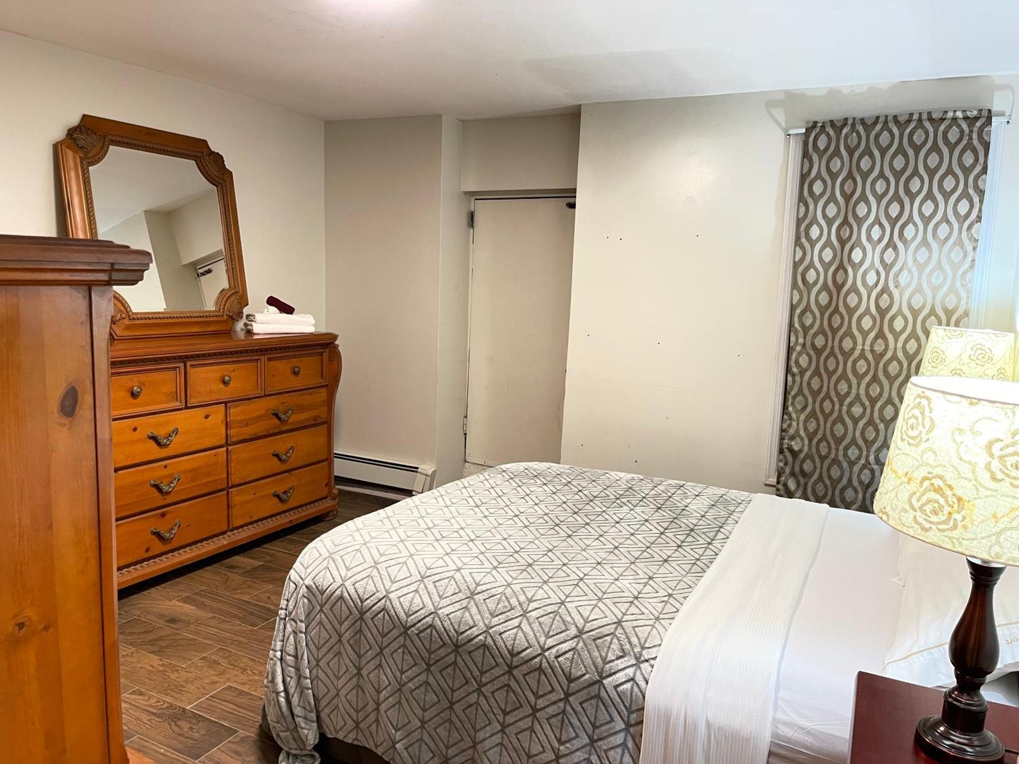 Rooms By Month In Manhattan * New York