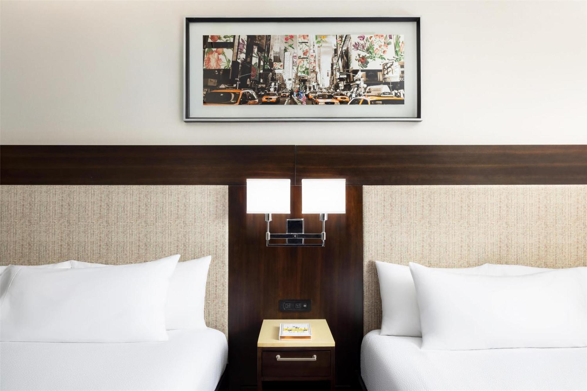 Hilton Garden - Times Square Hotel 3*