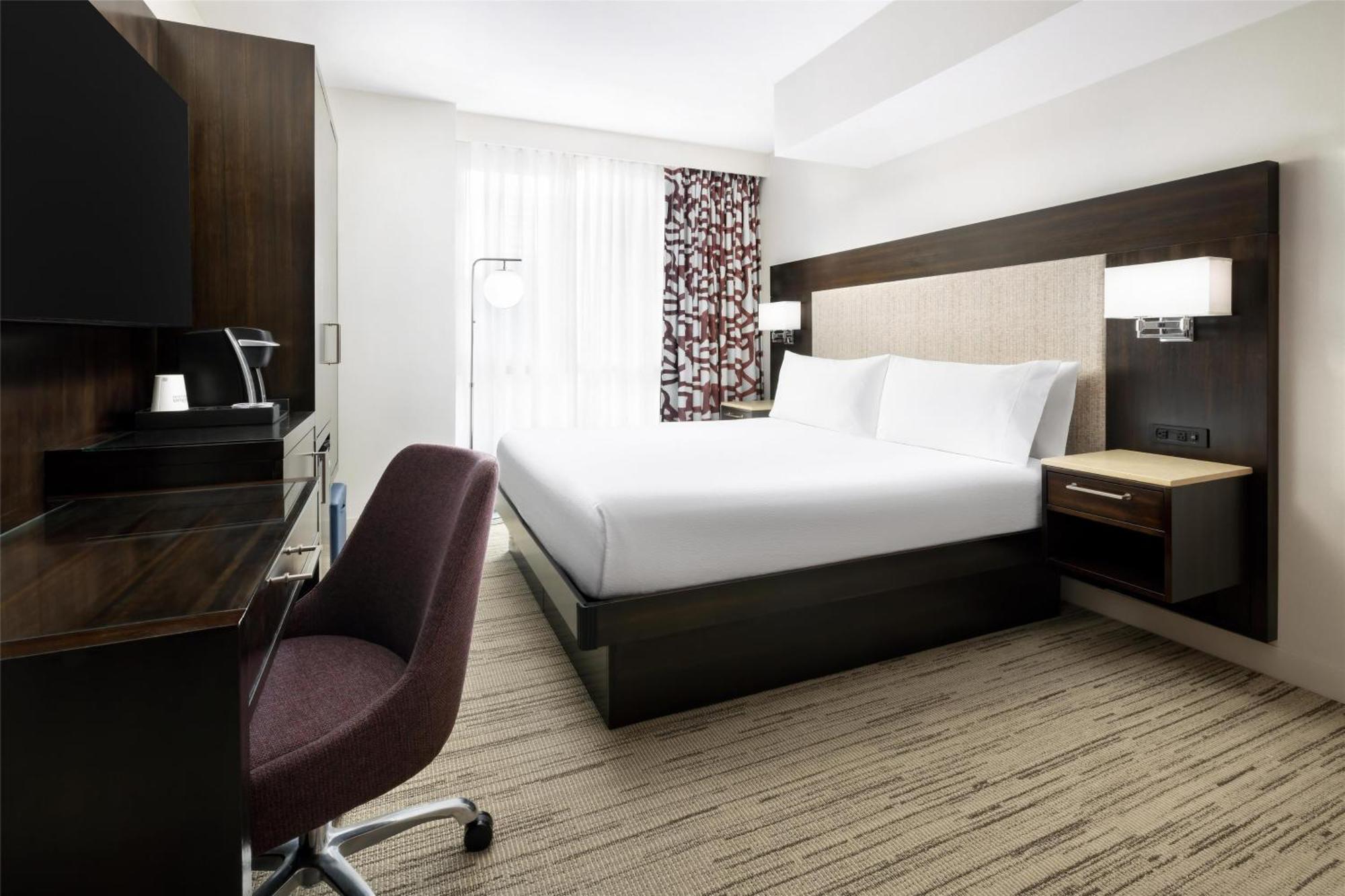 Hilton Garden - Times Square 3*
