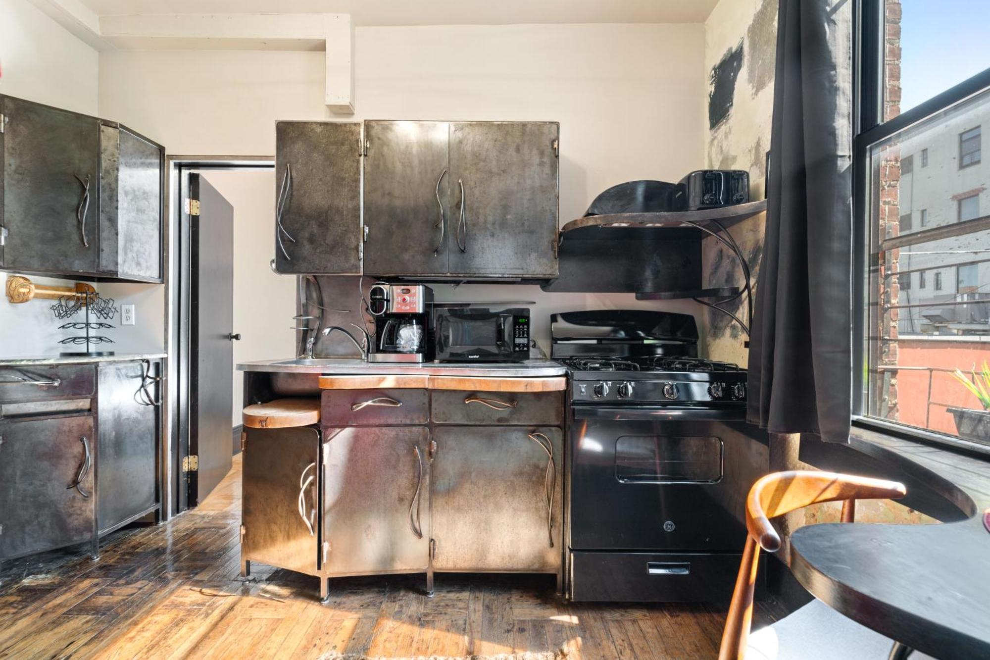 Tripoli Artisan Lofts - Designer Bushwick Lofts With Rooftop Terrace *