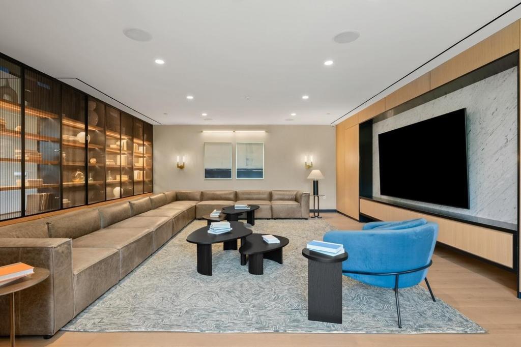 Luxury Living, Designer & Premium Touches Apartment New York