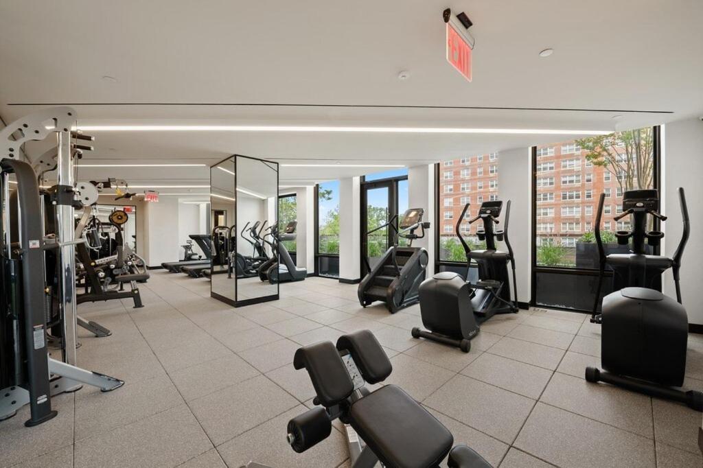 Apartment Modern Oasis With High End Amenities New York