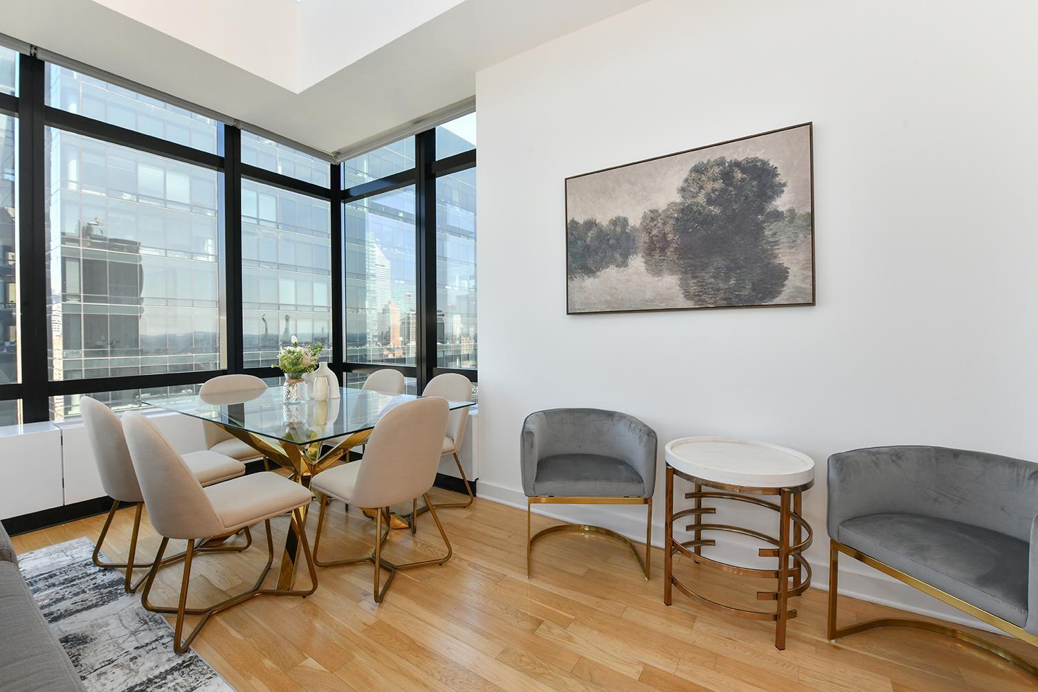 Opulent 2br Duplex - Iconic Midtown Views Appartement New York