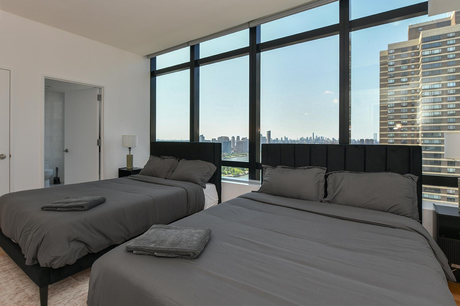 Opulent 2br Duplex - Iconic Midtown Views * New York