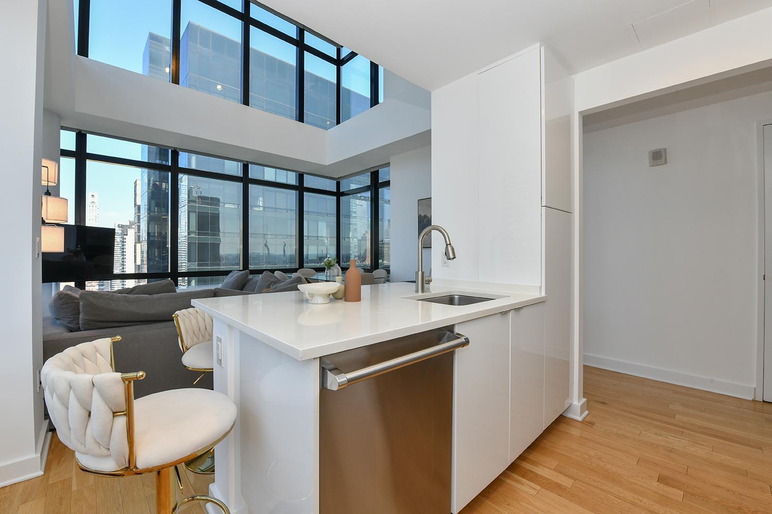 Opulent 2br Duplex - Iconic Midtown Views