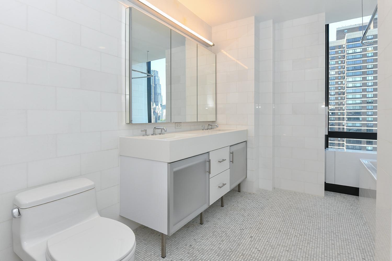 Opulent 2br Duplex - Iconic Midtown Views * New York