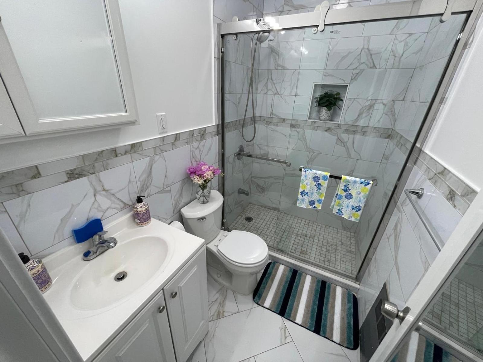 Luxury With Attached-bath Near Jfk Ny *