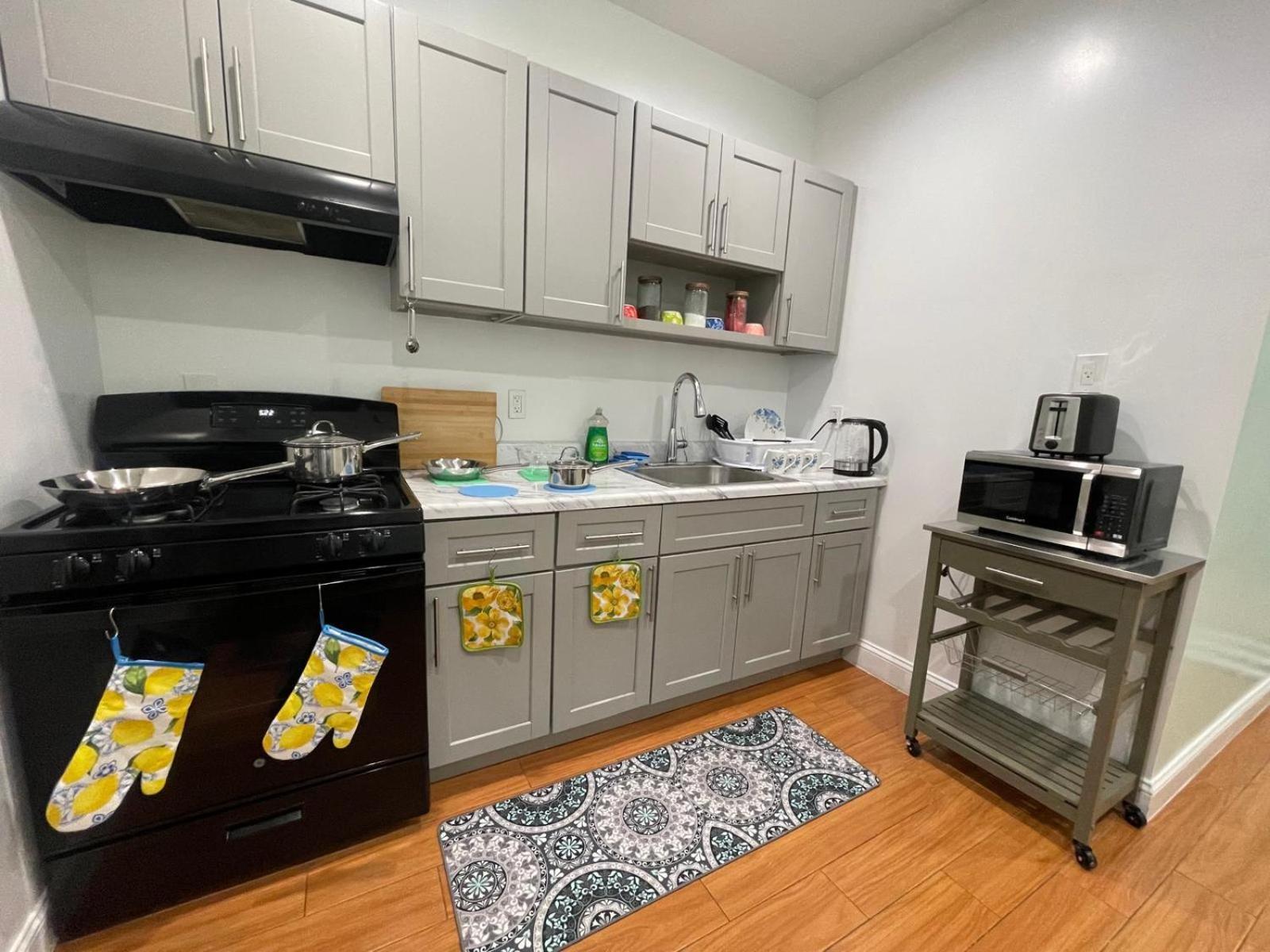 Luxury With Attached-bath Near Jfk Ny