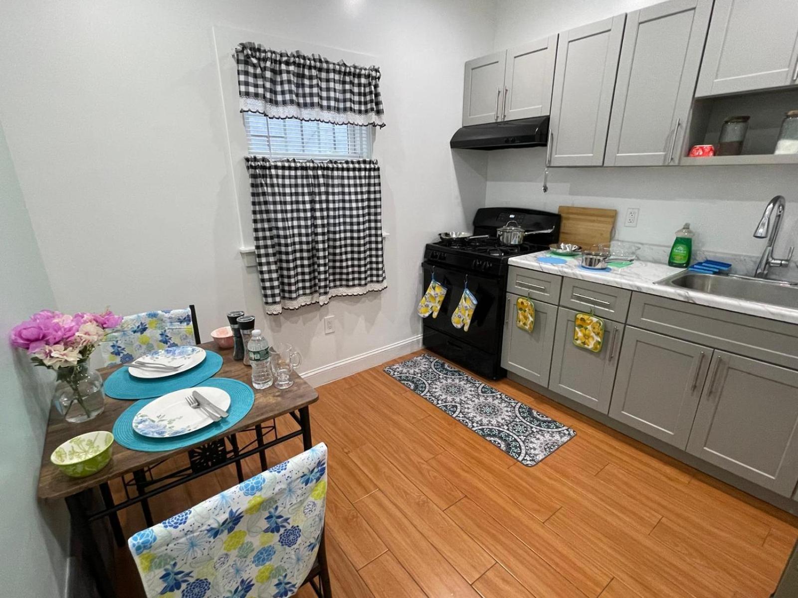 Luxury With Attached-bath Near Jfk Ny Homestay