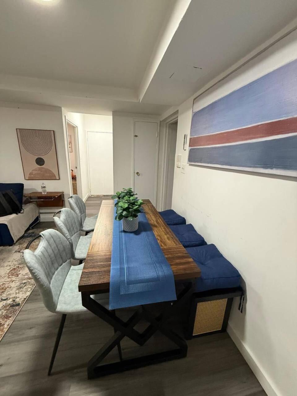 3bd Spacious Unit Close To Park Apartment *