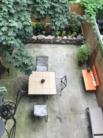 Apartment Garden New York