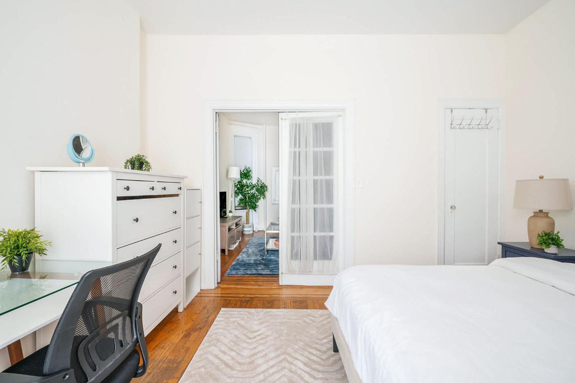 211-3 Prime Union Square Large 1br Great Value