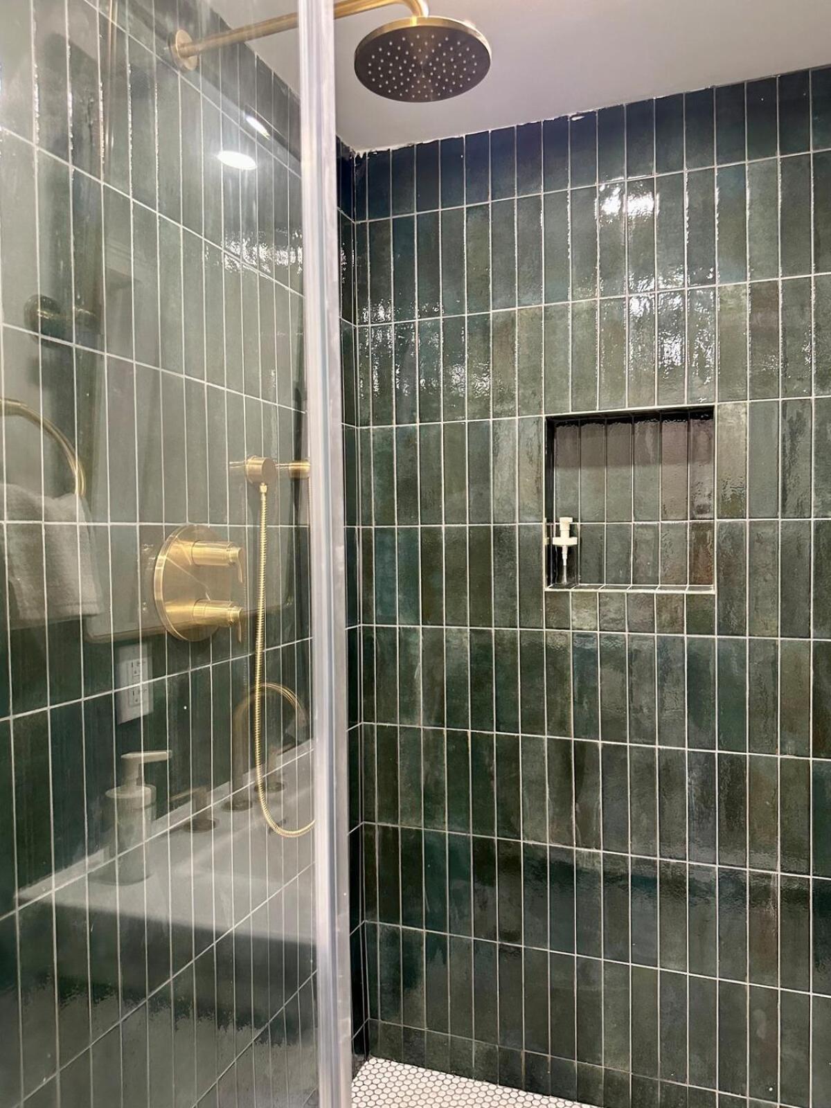 Private Loft Steps To Prospect Park & Trains New York