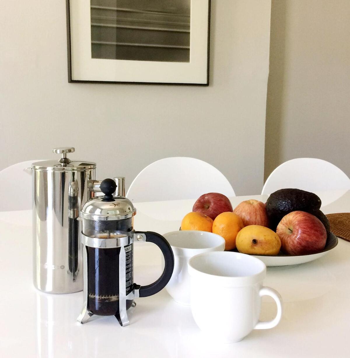 Apartment Serene Brooklyn Escape Near Cafes & Park, Sleeps 5